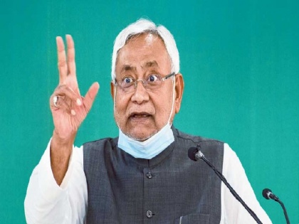 Nitish Kumar: Became indispensable in Bihar politics amidst political ups and downs | नीतीश कुमार : राजनीतिक उतार चढ़ाव के बीच बिहार की राजनीति में अपरिहार्य बने