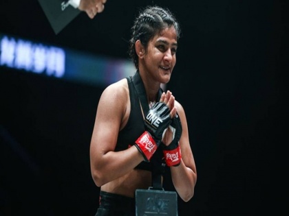 Ritu Phogat improves to 3-0, boosts chances of getting shot at MMA title | रितु फोगाट ने जीता लगातार तीसरा MMA खिताब, भारतीय फैंस का सीना गर्व से चौड़ा
