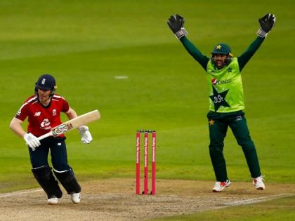 इंग्लैंड-पाकिस्तान के बीच पहला टी20 मैच ड्रॉ रहा।