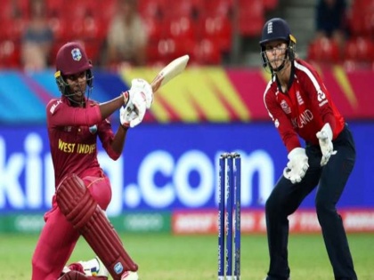 England, West Indies women's cricketers to take the knee in support of Black Lives Matter movement | वेस्टइंडीज-इंग्लैंड के बीच टी20 सीरीज, 'ब्लैक लाइव्स मैटर' अभियान का समर्थन करेंगी महिला क्रिकेटर
