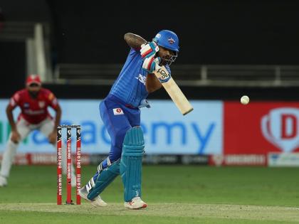 शिखर धवन ने इस सीजन 10 मैचों में 465 रन बना लिए हैं।