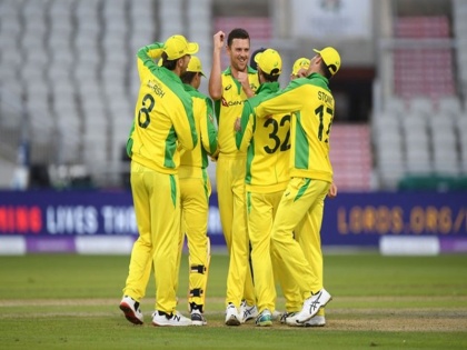 Australia players will have 6-day quarantine upon arrival from UK, says CSK bowling consultant | IPL 2020: इंग्लैंड दौरे से लौटने के बाद 6 दिनों तक पृथकवास में रहेंगे ऑस्ट्रेलियाई खिलाड़ी