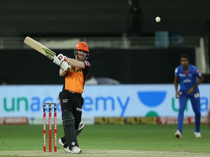 IPL 2020, Sunrisers Hyderabad vs Delhi Capitals: David Warner 66 runs in 34 balls | IPL 2020, SRH vs DC: 'बर्थडे ब्वॉय' डेविड वॉर्नर की आतिशी बल्लेबाजी, दिल्ली के खिलाफ लगाई 10 बाउंड्री