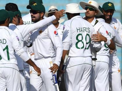 पाकिस्तान-इंग्लैंड के बीच तीन मैचों की टेस्ट सीरीज खेली जानी है।