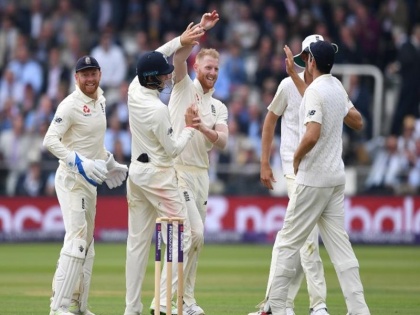 England vs West Indies, Test Series 2020: West Indies players to undergo 14 day quarantine | इंग्लैंड दौरे पर 14 दिन क्वारंटाइन में रहेंगे क्रिकेटर, बोर्ड ने ईसीबी से ट्रेनिंग के लिए मांगी जगह
