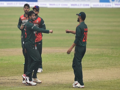 Bangladesh vs West Indies, 1st ODI: Shakib al hasan take 4 wicket, 7.2 over just 8 runs | BAN vs WI, 1st ODI: शाकिब अल हसन की बैन के बाद धमाकेदार वापसी, 7.2 ओवरों में महज 8 रन, चार बल्लेबाजों को बनाया शिकार
