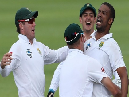 India vs South Africa, 1st Test: Vernon Philander feels South Africa 'still in with a shout' vs India | IND vs SA: वर्नोन फिलैंडर को उम्मीद, साउथ अफ्रीका दोहरा सकता है पहली पारी की सफलता
