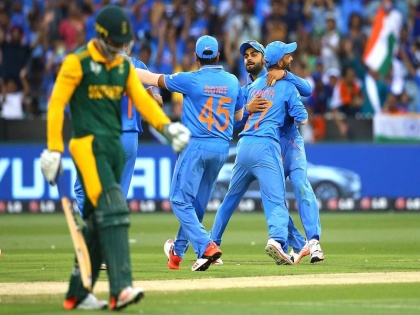 south africa cricketers to avoid handshake during india tour Coronavirus scare | IND vs SA: कोरोना वायरस के खौफ में साउथ अफ्रीका, वनडे सीरीज से ठीक पहले लिया ये बड़ा फैसला