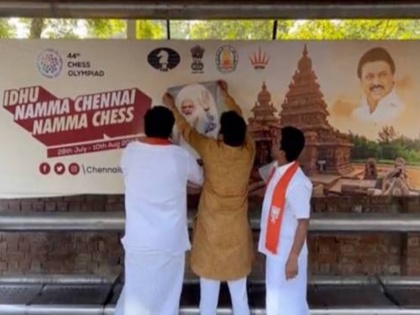 Madras HC orders use of photographs PM Modi and President in Chess Olympiad advertisements | मद्रास HC ने शतरंज ओलंपियाड के विज्ञापनों में पीएम मोदी और राष्ट्रपति की तस्वीरों के इस्तेमाल का दिया आदेश, जानें पूरा मामला
