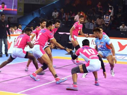 Pro Kabaddi League 2019: Jaipur Pink Panthers Beat Bengal Warriors (27-25 ) | Pro Kabaddi League 2019, Jaipur Pink Panthers vs Bengal Warriors: जयपुर पिंक पैंथर्स ने बंगाल वारियर्स को 27-25 से हराया Pro Kabaddi League 2019: Jaipur Pink Panthers Beat Bengal Warriors (27-25 ) | Pro Kabaddi League 2019, Jaipur Pink Panthers vs Bengal Warriors: जयपुर पिंक पैंथर्स ने बंगाल वारियर्स को 27-25 से हराया