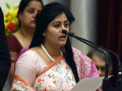 BJP- Increased distance between his party, Union minister, Anupriya | BJP-अपना दल के बीच बढ़ी दूरी, योगी के कार्यक्रम में नजर नहीं आई केंद्रीय मंत्री अनुप्रिया