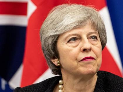 BRITISH PM THERESA MAY SAYS JALIANWALA BAAGH WAS A TRAGGIC ATTACK | जलियांवाला कांड को ब्रिटिश पीएम टेरेसा मे ने बताया शर्मनाक धब्बा, नहीं मांगी माफी