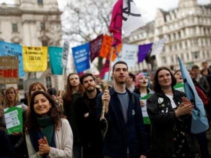 UK Parliament declares climate change emergency | जलवायु आपात स्थित घोषित करने वाला विश्व का पहला देश ब्रिटेन