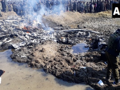 badgam air cash families are in deep state of shock | कश्मीर के बडगाम में हुए वायु सेना के प्लेन क्रेश में मारे गए पायलटों के परिवार में शोक की लहर