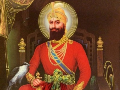 Guru Gobind Singh birthday story, biography tenth guru of sikhism | गोबिंद सिंह के जन्म पर दरवाजे पर आए मुसलमान पीर को मां गुजरी ने वापस क्यों भेज दिया, पढ़ें एक सच्ची कहानी
