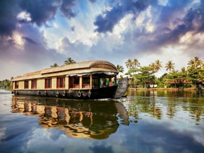 Top 5 Best Honeymoon Location in India visit in 2019 - 2020, Kerala, Tawang, andaman and nicobar islands | आ गया शादी का सीजन, अभी से कर लें प्लानिंग, विदेश में नहीं बल्कि भारत में हैं हनीमून के ये बेस्ट डेस्टिनेशन