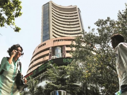 Indices snap 4-day losing streak, Sensex gains 85 pts | शेयर बाजार में गिरावट का सिलसिला थमा, सेंसेक्स 86 अंक चढ़ा, सोना 100 और चांदी 130 रुपये मजबूत