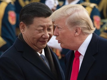 trump warns risk violent chinese crackdown hong kong china reply | चीन की चेतावनी : हांगकांग पर हाथ पर हाथ धरे नहीं बैठेंगे, डोनाल्ड ट्रंप ने जताई चिंता
