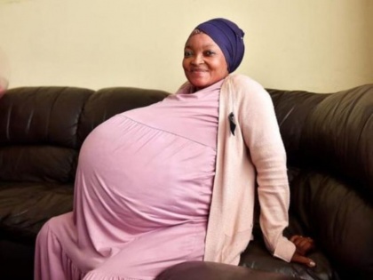 south africa mother gosiame thamara sithole clamis to have given birth to ten babies at a time | दक्षिण अफ्रीका में महिला ने एक साथ दस बच्चों को दिया जन्म, टूट गया वर्ल्ड रिकॉर्ड!