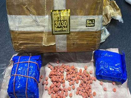 2 schoolgirls sisters and ex-terrorist arrested for drug smuggling Jammu ISI is now targeting them for drug supply | जम्मू: नशीले पदार्थों की तस्करी में 2 स्कूली बहने और पूर्व आतंकवादी हुए गिरफ्तार, आईएसआई अब इन्हें ड्रग्स सप्लाई के लिए बना रहा है टारगेट