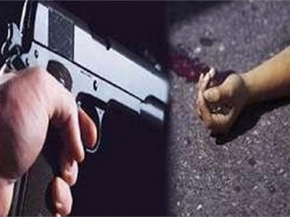 Noida Drunk Son Shoot Father after dispute. | नोएडा में शराब पीकर घर में घुसा, बाप को आया गुस्सा तो गोली मार दी, अपनी भी ले ली जान