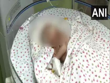 21-day-old daughter sold for 4 lakhs kolkata West Bengal 2 other accused including mother arrested | पश्चिम बंगाल: 21 दिन की बेटी को 4 लाख में बेचा, मां समेत 2 अन्य आरोपी हुए गिरफ्तार 21-day-old daughter sold for 4 lakhs kolkata West Bengal 2 other accused including mother arrested | पश्चिम बंगाल: 21 दिन की बेटी को 4 लाख में बेचा, मां समेत 2 अन्य आरोपी हुए गिरफ्तार