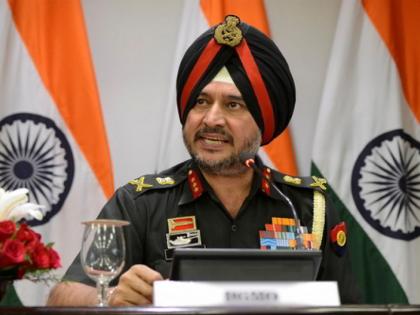 Be prepared to deal with every challenge, terrorists can do anything: General Ranbir Singh | हर चुनौती से निपटने के लिए तैयार रहे, आतंकी कुछ भी कर सकते हैंः जनरल रणबीर सिंह Be prepared to deal with every challenge, terrorists can do anything: General Ranbir Singh | हर चुनौती से निपटने के लिए तैयार रहे, आतंकी कुछ भी कर सकते हैंः जनरल रणबीर सिंह