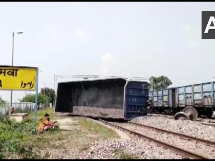 Kanpur-Prayagraj section 29 wagons goods train derail Ramwa station near Fatehpur movement 20 trains affected see pics | कानपुर-प्रयागराज खंडः मालगाड़ी के 29 डिब्बे पटरी से उतरे, 20 ट्रेनों का आवागमन बाधित, फोटो वायरल Kanpur-Prayagraj section 29 wagons goods train derail Ramwa station near Fatehpur movement 20 trains affected see pics | कानपुर-प्रयागराज खंडः मालगाड़ी के 29 डिब्बे पटरी से उतरे, 20 ट्रेनों का आवागमन बाधित, फोटो वायरल
