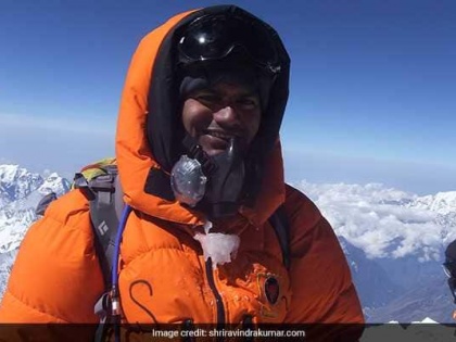 IAS Officer Ravindra Kumar Scales Everest With A Message To Clean River Ganga | माउंट एवरेस्ट पर गंगाजल लेकर पहुंचे आईएएस अधिकारी रवीन्द्र कुमार, गंगा प्रकृति की ऐसी देन है, जिसे दोबारा हासिल नहीं किया जा सकेगा
