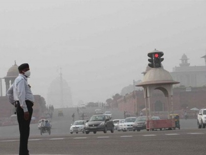 Air quality in Delhi in 'very poor' category | दिल्ली में वायु गुणवत्ता ‘बहुत खराब’ श्रेणी में, अगले दो दिनों में सुधार की संभावना