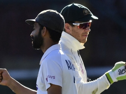 Ind Vs Aus: Australia's decision to bat after winning the toss, Marcus Harris loses wicket for 5 runs | Ind Vs Aus: आस्ट्रेलिया का टॉस जीतकर बल्लेबाजी का फैसला, मार्कस हैरिस ने 5 रन बनाकर विकेट गंवाया