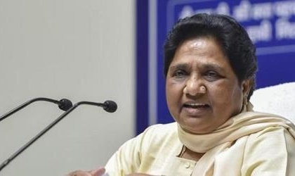 Mayawati said, the strong government should not be strong in the interest of the common people | बसपा प्रमुख मायावती ने कहा, आम जनता के हित में मजबूत नहीं, मजबूर सरकार चाहिए