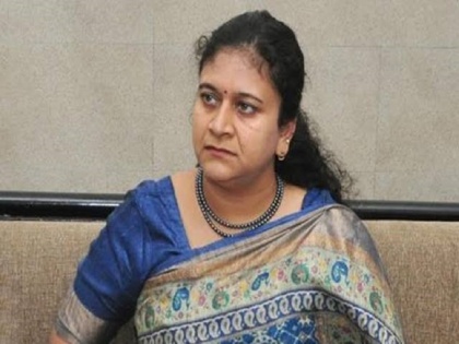 Noida CEO Ritu Maheshwari gets interim relief in contempt case | नोएडा की IAS अधिकारी को सुप्रीम कोर्ट ने फटकार के बाद दी राहत, ये है पूरा मामला