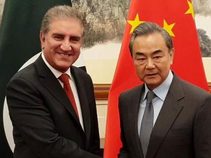 article-370 Pak Foreign Minister In China To Discuss Indo-Pak Tensions, Meet After India Revoked Special Status | अनुच्छेद 370ः पाक परेशान, विदेश मंत्री बीजिंग पहुंचे, चीन ने कहा- बातचीत से विवाद सुलझाओ article-370 Pak Foreign Minister In China To Discuss Indo-Pak Tensions, Meet After India Revoked Special Status | अनुच्छेद 370ः पाक परेशान, विदेश मंत्री बीजिंग पहुंचे, चीन ने कहा- बातचीत से विवाद सुलझाओ