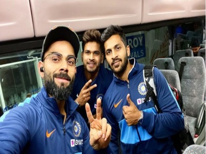 Virat Kohli posts photo from Auckland as Team India reaches New Zealand ahead of T20Is | IND vs NZ: ऑकलैंड पहुंची टीम इंडिया, श्रेयस-शार्दुल संग कोहली ने शेयर की तस्वीर