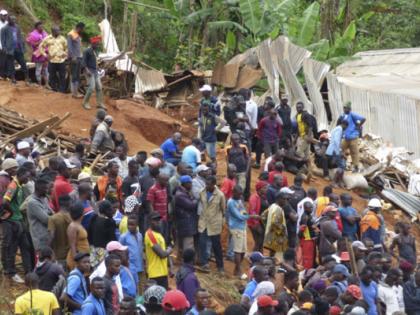 At least 42 people killed in Cameroon landslide | कैमरून में दर्दनाक हादसा, भारी बारिश के बाद हुए भूस्खलन में 42 लोगों की मौत