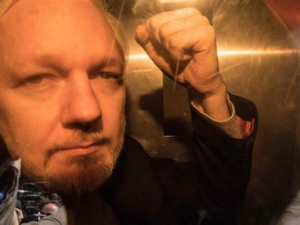 Julian Assange jailed for 50 weeks for breaching bail in 2012 | जमानत उल्लंघन करने के मामले में विकीलीक्स के संस्थापक जूलियन असांज को 50 हफ्ते की जेल