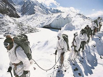 jammu kashmir: LoC mountains will give relief to the army snow | LoC के पहाड़ों पर बर्फबारी से सेना को मिलेगी राहत, घुसपैठियों पर रहेंगी नजरें