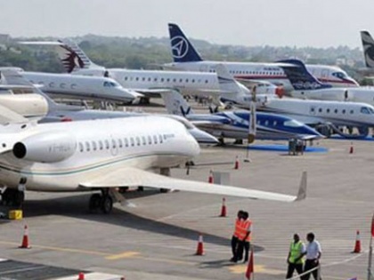 13 airlines employees fail alcohol test, suspended for three months | 13 एयरलाइंस कर्मचारी शराब परीक्षण में विफल, तीन माह के लिए निलंबित