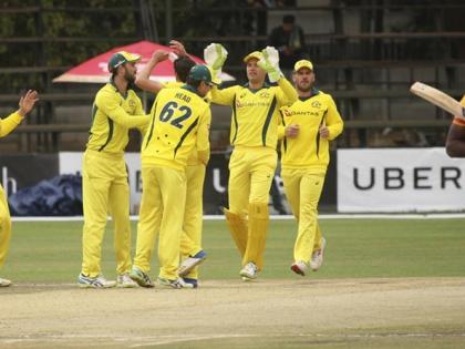 ऑस्ट्रेलिया-जिम्बाब्वे के बीच <a href='https://www.lokmatnews.in/topics/odi/'>वनडे</a> सीरीज को स्थगित किया गया है।