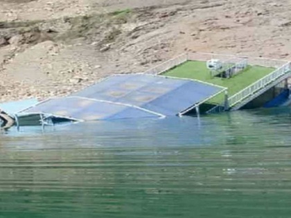 'Floating marina' out of Tehri lake in uttarakhand after 3 days | टिहरी झील से बाहर निकाली गई ‘फ्लोटिंग मरीना’, 3 दिन करनी पड़ी इंजीनियरों को कड़ी मशक्कत