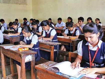 Row over admissions of EWS students SC asks Gujarat High Court to set up panel | EWS मामले में हजारों प्राइवेट स्कूल छिपा रहे हैं स्टूडेंट्स की संख्या, सुप्रीम कोर्ट ने कहा समिति गठित करे हाईकोर्ट