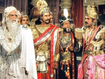 Mukesh Khanna: The reruns of Ramayan and Mahabharat will help people like Sonakshi Sinha, who don't know anything about mythology | सोनाक्षी सिन्हा पर मुकेश खन्ना ने साधा निशाना, कहा- रामायण-महाभारत एक्ट्रेस जैसे लोगों के लिए भी मददगार होगा
