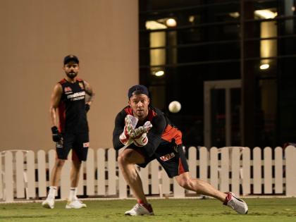 आरसीबी अपना पहला मैच 21 सितंबर को सनराइजर्स हैदराबाद के खिलाफ खेलेगी।