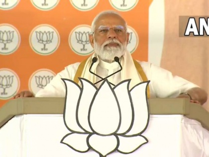 PM Modi Live In Alathur Kerala Public meeting Lok Sabha Election 2024 live updates | PM Modi In Alathur: केरल को राजमार्गों, एक्सप्रेसवे और हाई-स्पीड वंदे भारत ट्रेनों के नेटवर्क से जोड़ेंगे, चुनावी सभा में बोले पीएम मोदी
