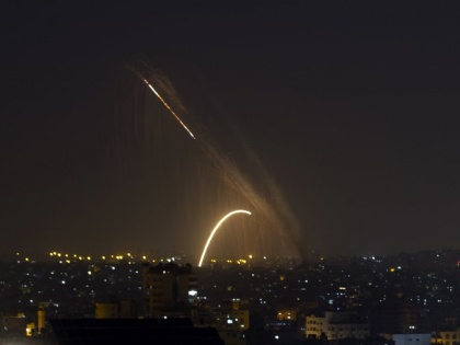 Israel attacked Gaza, targeting Hamas, rocking Palestinian settlements | इजराइल ने हमास को निशाना बनाते हुए गाजा पर हमला किया, फलस्तीनी बस्तियों पर राकेट दागे थे