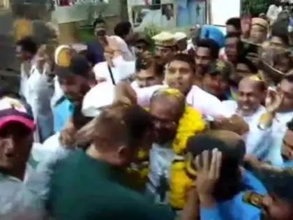 Bishop Franco Mulakkal, accused of raping a nun welcome Jalandhar Kerala High Court | रेप आरोपी बिशप फ्रैंको मुलक्कल जमानत पर रिहा, जलाधंर में समर्थकों ने किया भव्य स्वागत