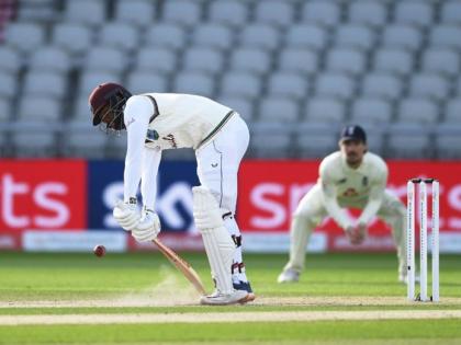 इंग्लैंड ने मेहमान टीम को जीत के लिए 399 रन का टारगेट दिया है।