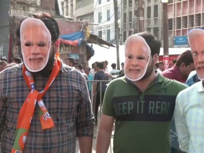 Narendra Modi Ghaziabad Roadshow LIVE BJP workers and supporters JAI SHREE RAM | Narendra Modi Ghaziabad Roadshow: 'जो राम को लाए हैं हम उनको लाएंगे', मोदी के लिए दीवानी हुई जनता