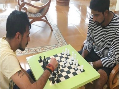 Chess master-turned-cricketer Yuzvendra Chahal Says Chess Taught Him How To Stay Patient | जानिए कैसे 'चेस' ने गेंदबाजी को सुधारा, खुद शतरंज मास्टर रह चुके युजवेंद्र चहल ने कर दिया 'खुलासा'